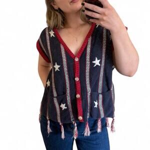 Vintage Red White and Blue Vest with Stars Size Small Pearl Buttons Americana